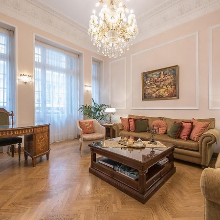The Rare Luxury Gem Near Syntagma, Kolonaki Square Apartment Athens Exterior photo